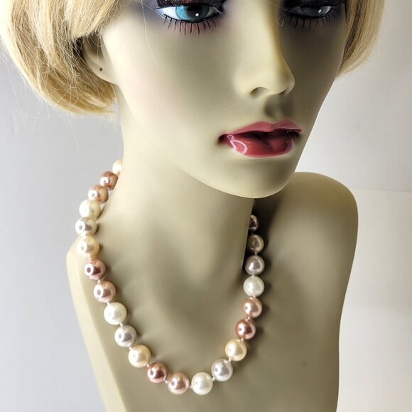 Peach and White Pearl Choker Necklace - Picture 1 of 8